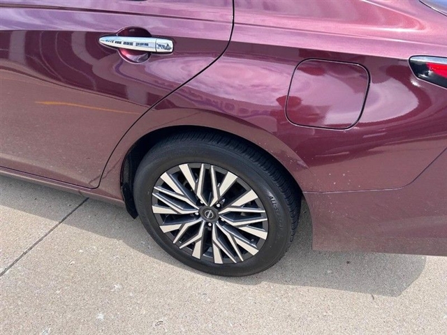 2023 Nissan Altima 2.5 SV - Photo 7