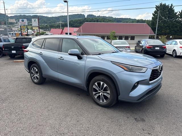 2022 Toyota Highlander XLE - Photo 7