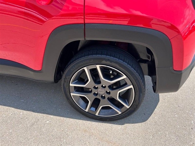 2021 Jeep Renegade Jeepster - Photo 7