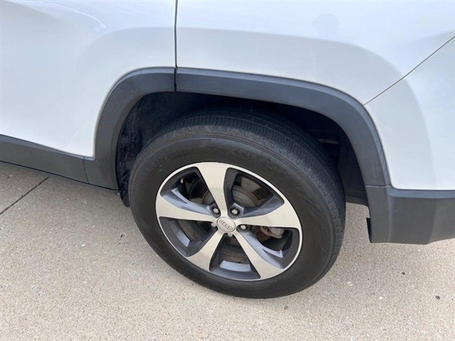 2019 Jeep Cherokee Limited - Photo 8