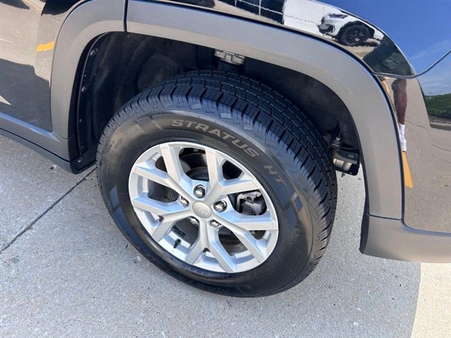 2023 Jeep Grand Cherokee Limited - Photo 8
