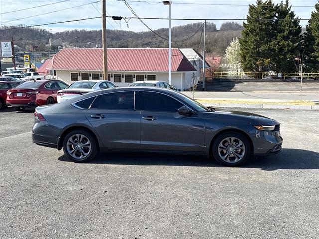 2024 Honda Accord EX - Photo 8