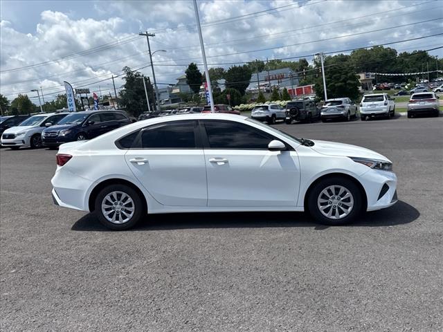 2022 Kia Forte FE - Photo 8