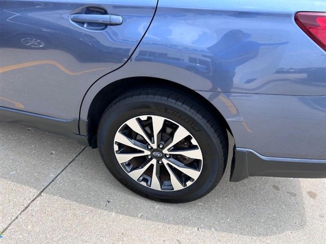 2017 Subaru Outback 3.6R Limited - Photo 8
