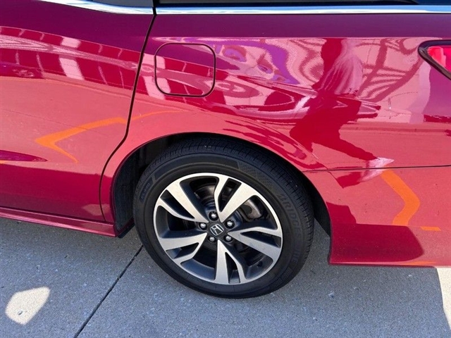 2023 Honda Odyssey Touring - Photo 8