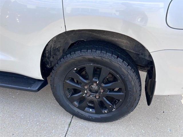 2011 Toyota Sequoia Platinum - Photo 8