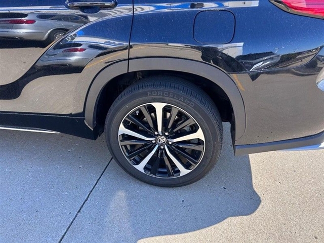 2021 Toyota Highlander XSE - Photo 8