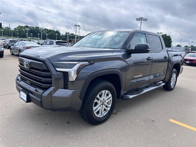 2022 Toyota Tundra SR5 - Photo 8