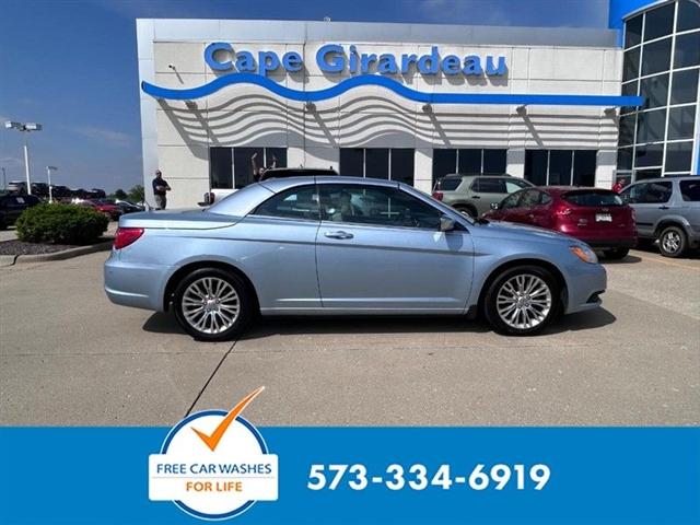 2013 Chrysler 200 Limited