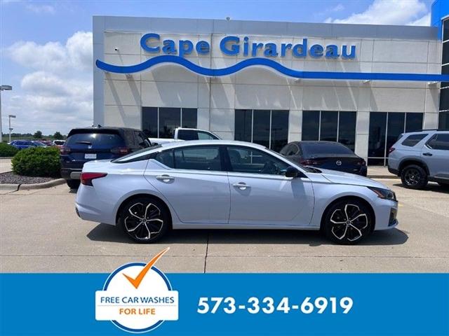 2023 Nissan Altima 2.5 SR
