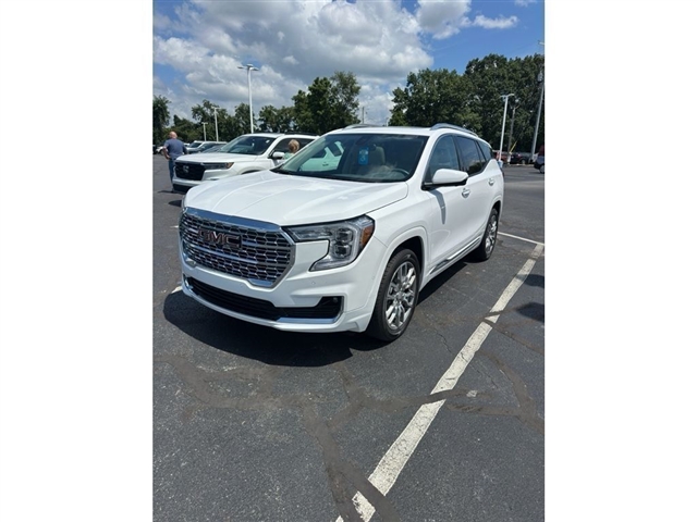 2024 GMC Terrain Denali