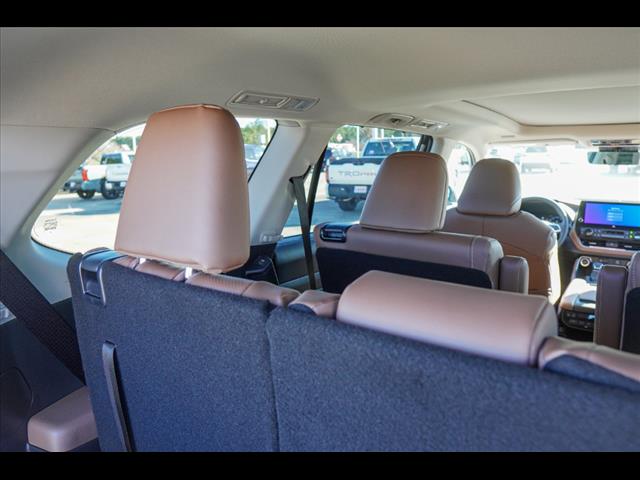 2025 Toyota Grand Highlander Platinum