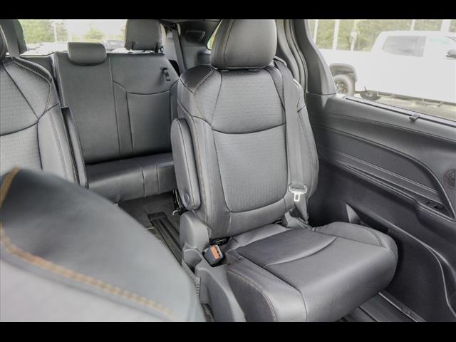 2025 Toyota Sienna Woodland Edition