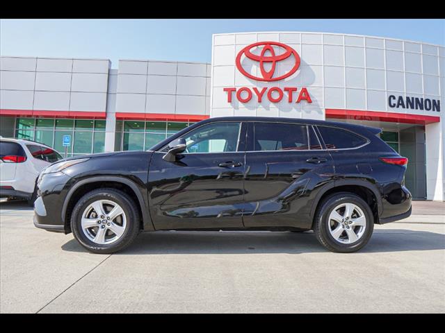2022 Toyota Highlander LE