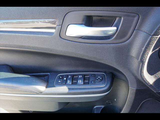 2022 Chrysler 300 Touring
