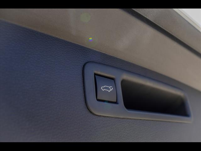 2025 Toyota Highlander Hybrid Platinum
