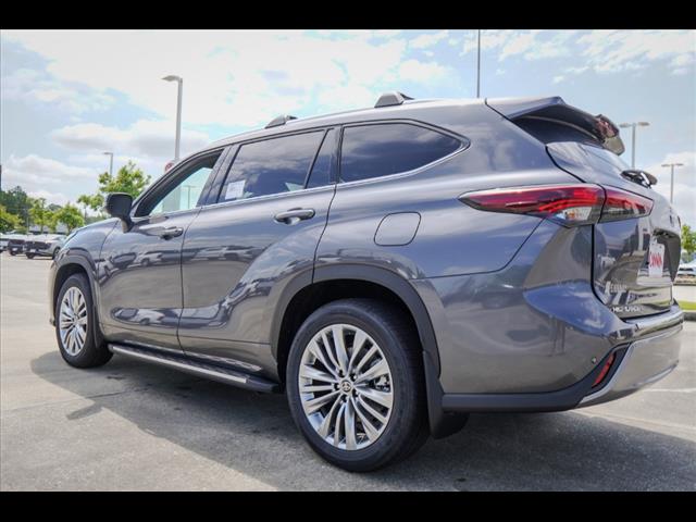 2025 Toyota Highlander Platinum