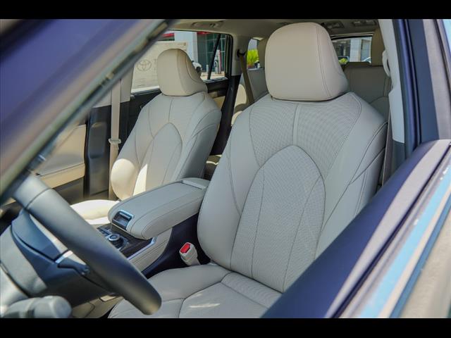 2025 Toyota Highlander Limited