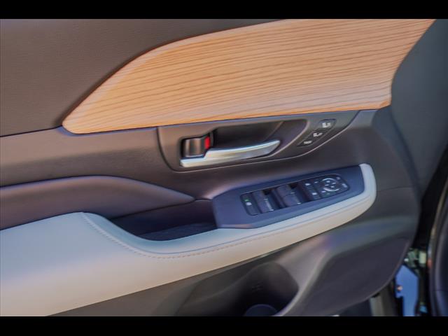 2025 Toyota Grand Highlander Limited