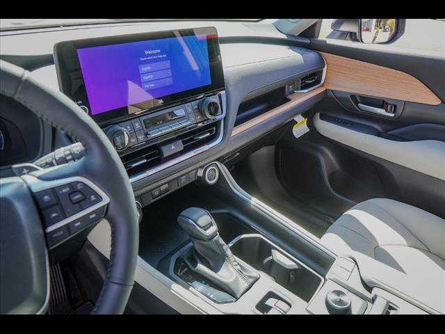 2025 Toyota Grand Highlander Platinum