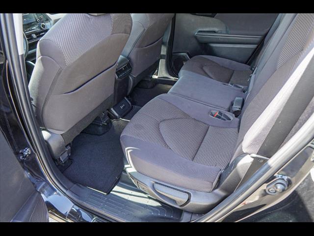2022 Toyota Highlander LE
