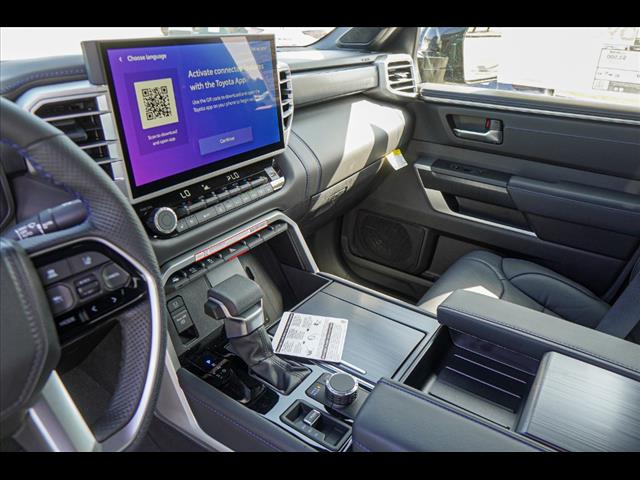 2025 Toyota Tundra Platinum HV