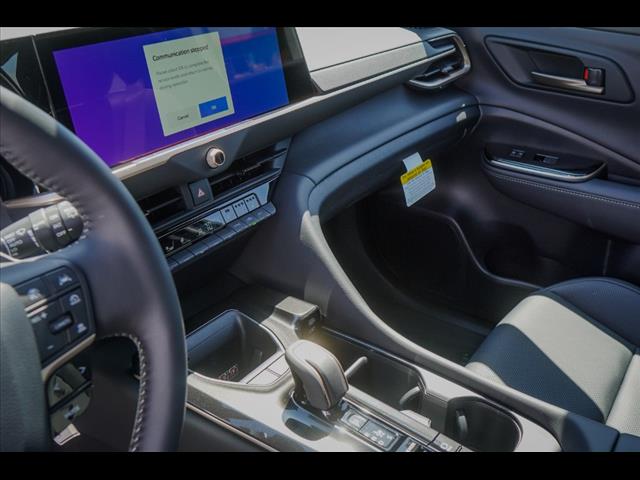 2025 Toyota Crown Signia Limited