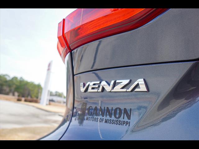 2023 Toyota Venza XLE