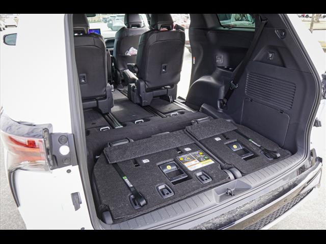 2025 Toyota Sienna XSE 7-Passenger