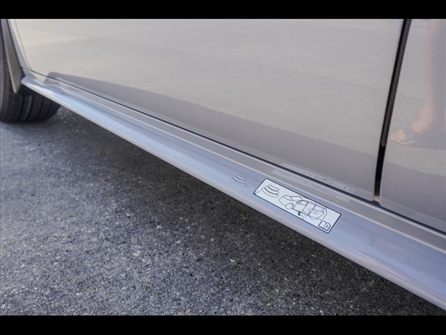 2025 Toyota Sienna Woodland Edition