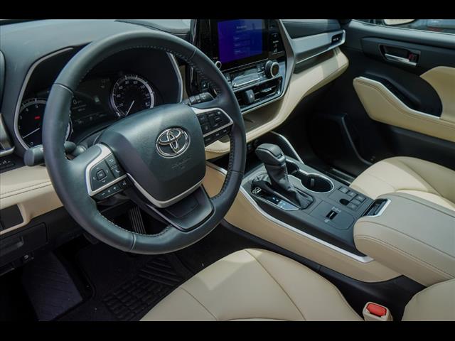 2024 Toyota Highlander XLE