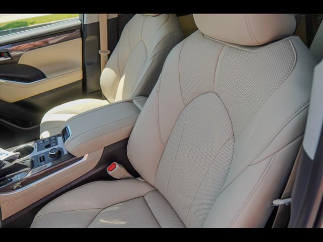 2025 Toyota Highlander Limited