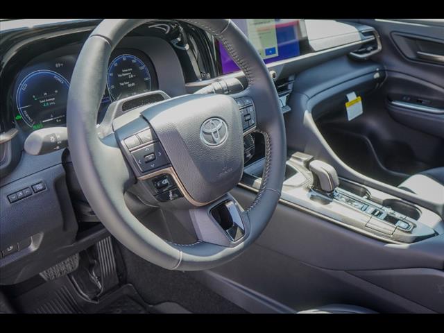 2025 Toyota Crown Signia Limited
