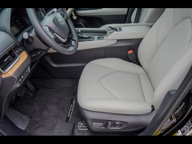 2025 Toyota Grand Highlander Limited
