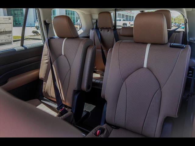 2025 Toyota Grand Highlander Platinum