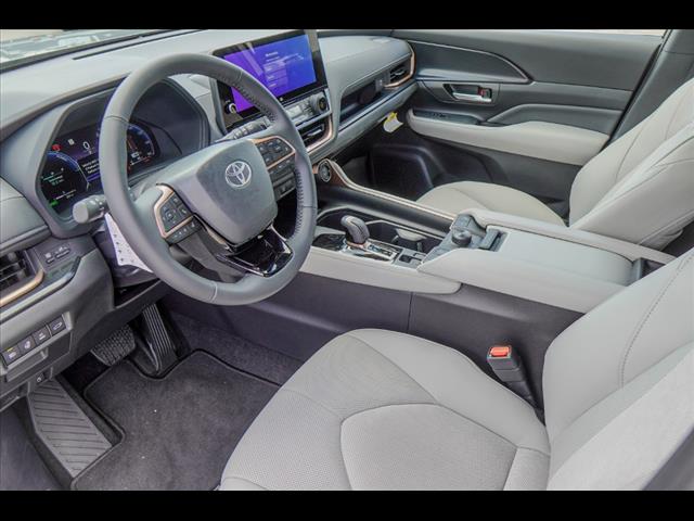 2025 Toyota Grand Highlander Hybrid MAX Limited