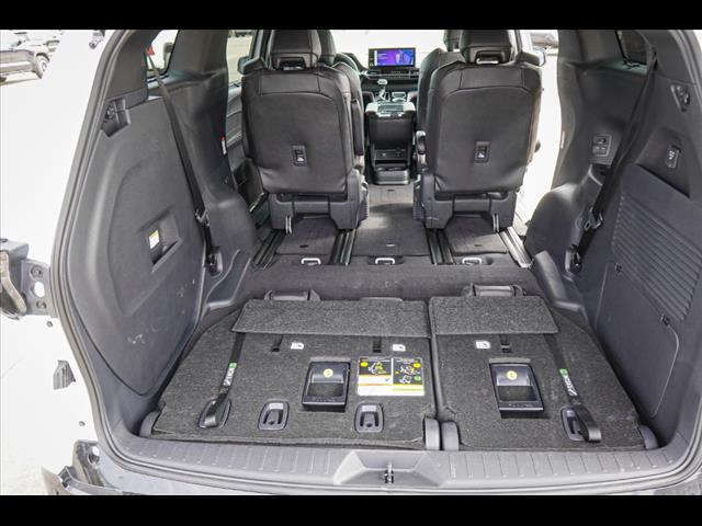 2025 Toyota Sienna XSE 7-Passenger