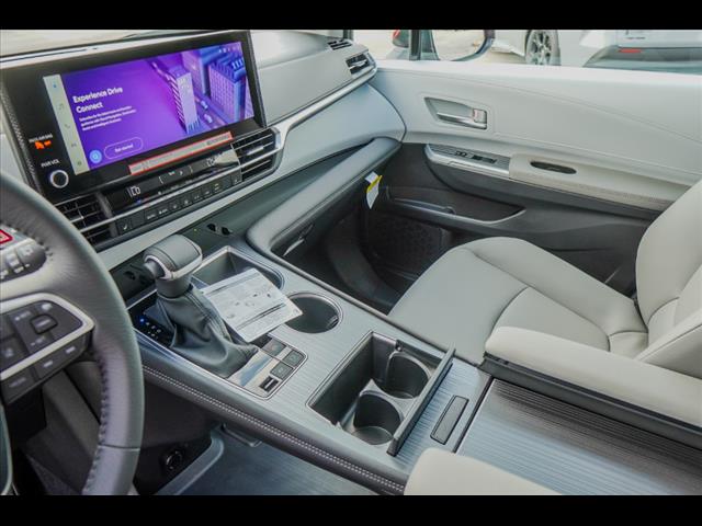 2025 Toyota Sienna XLE 7-Passenger