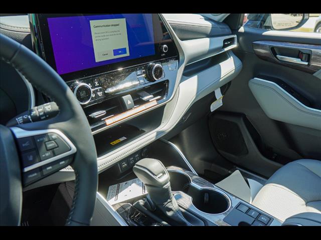 2025 Toyota Highlander Limited