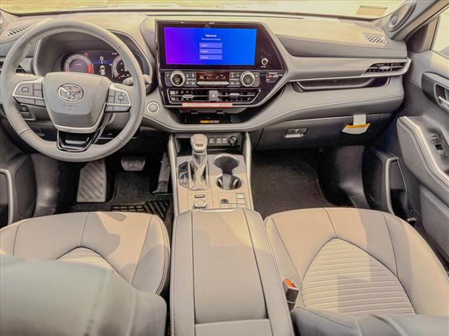 2025 Toyota Highlander XSE