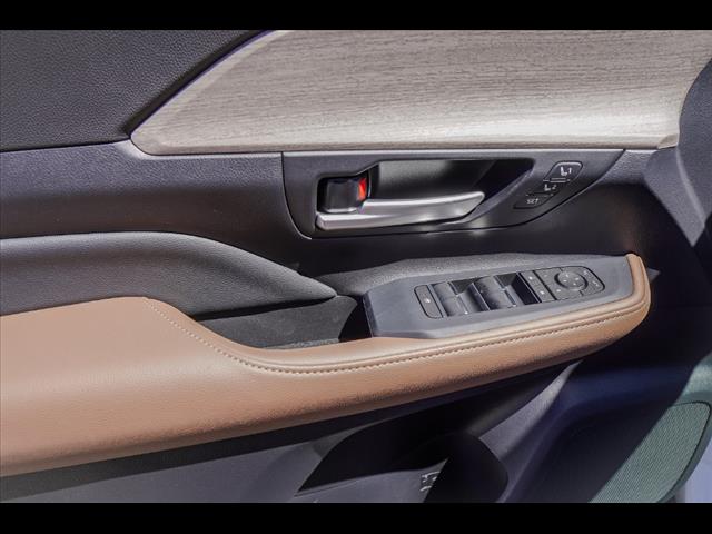 2025 Toyota Grand Highlander Platinum