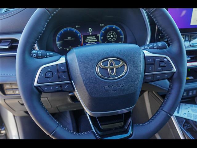 2025 Toyota Highlander Limited