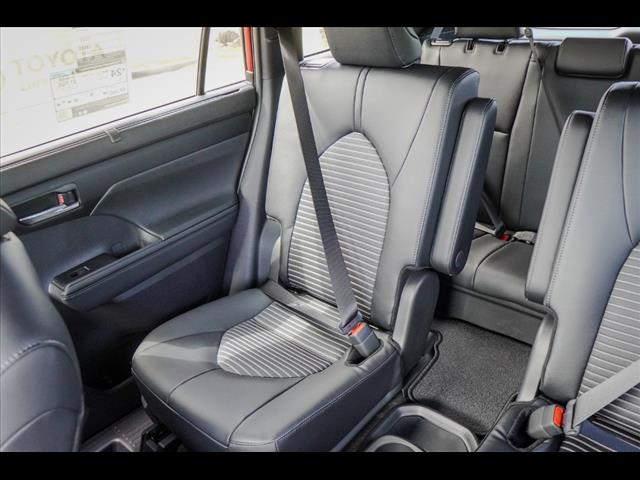 2025 Toyota Highlander XSE