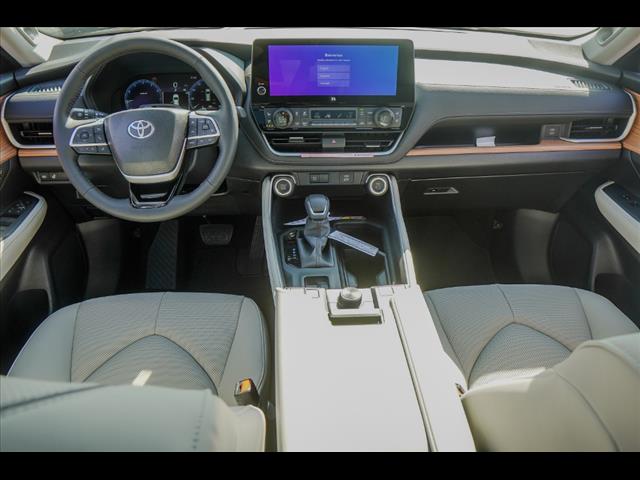 2025 Toyota Grand Highlander Platinum