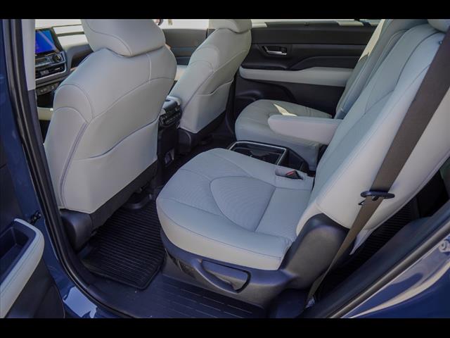 2025 Toyota Grand Highlander Platinum