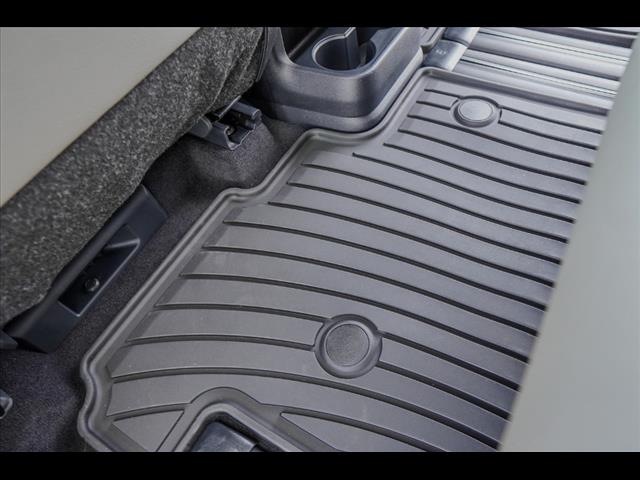 2025 Toyota Sienna XLE 8-Passenger