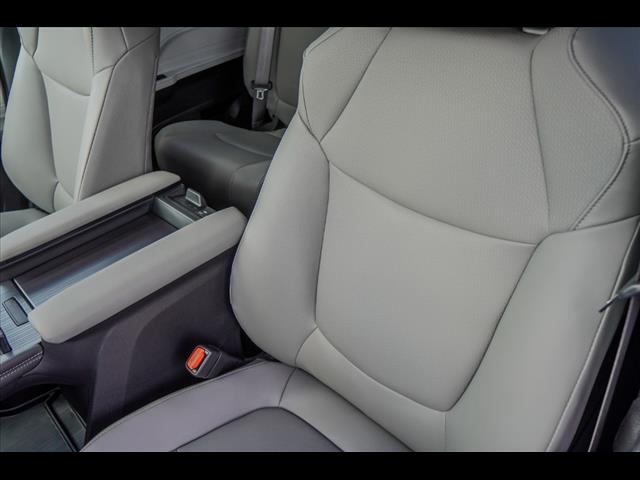 2025 Toyota Sienna XLE 7-Passenger