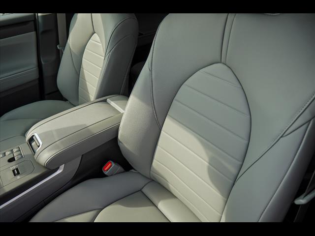 2025 Toyota Highlander Hybrid XLE