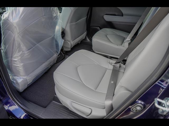 2025 Toyota Highlander XLE
