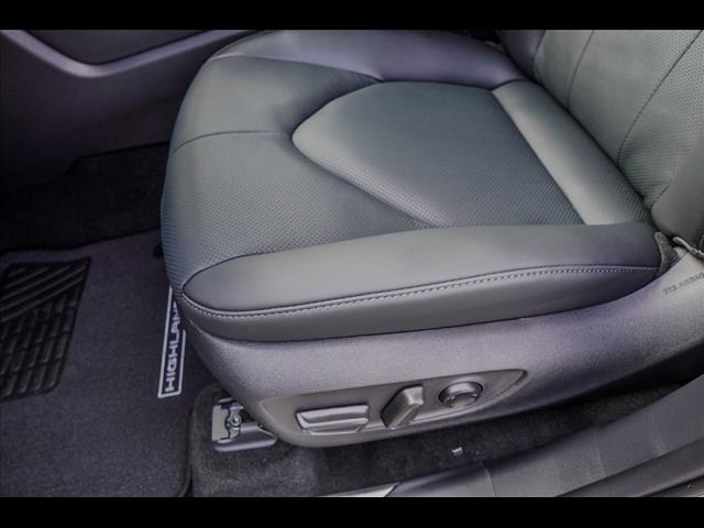 2025 Toyota Highlander Limited